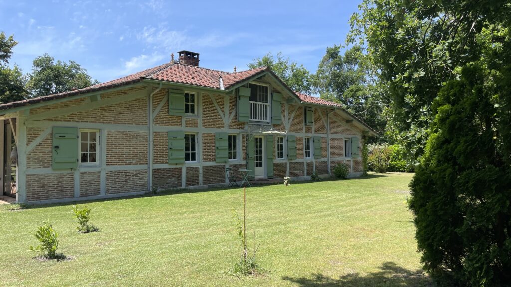 petitcaoule-piscine-chevaux-maison-location-landes-maison à louer-accueil chevaux-maison à louer avec piscine